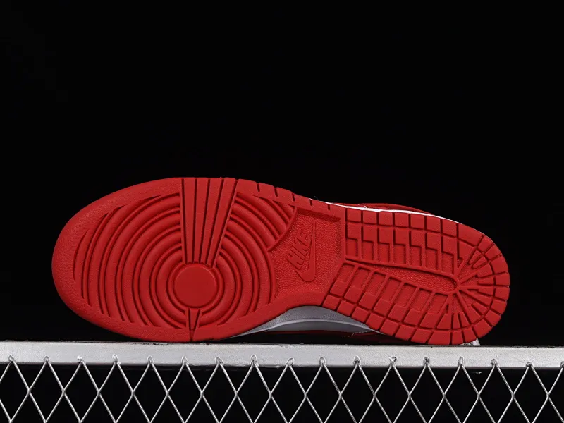 All Categories Nk SB Dunk Series Nk SB Dunk Low Low-top sneakers Foreign trade version Nk Dunk Low "Gym Red" white, red and gold SB low-top sports and leisure sneakers DD1391-602